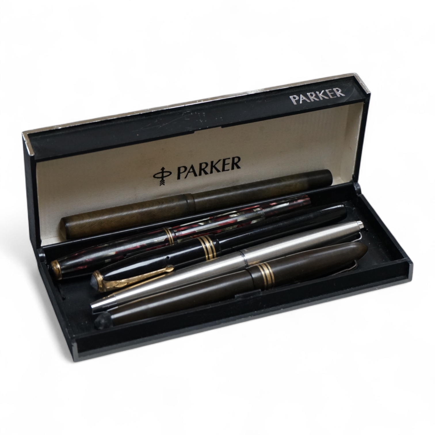 A quantity of pens to include Parker and Watermans